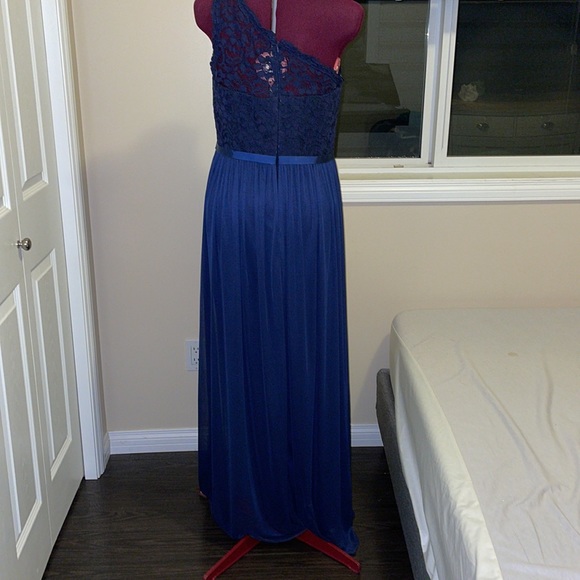 Formal gown sz 14 - Picture 3 of 7